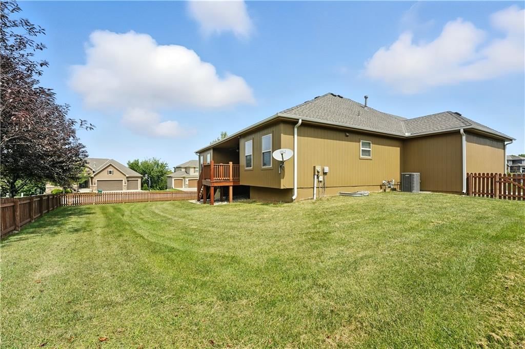 4560 NE Seneca Terrace — photo 34