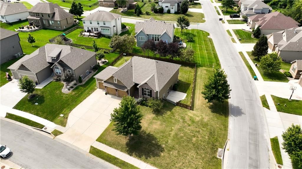4560 NE Seneca Terrace — photo 37