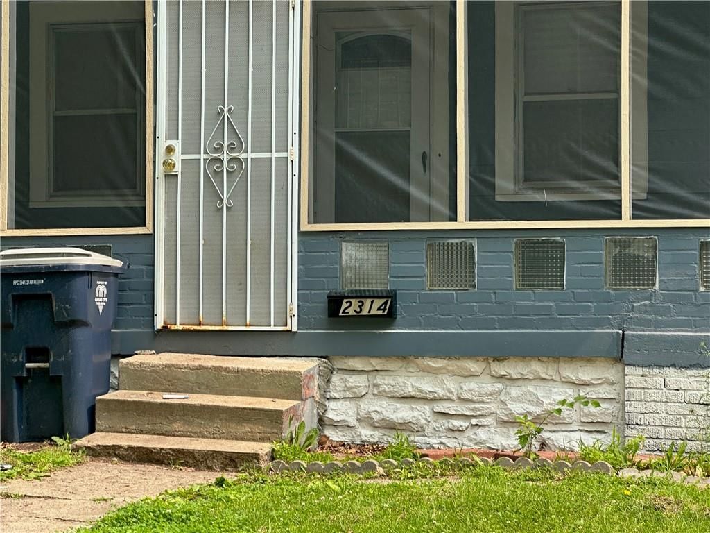 2314 E 59th Street — photo 23