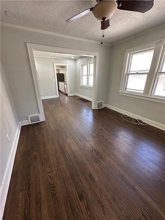 2314 E 59th Street — photo 24