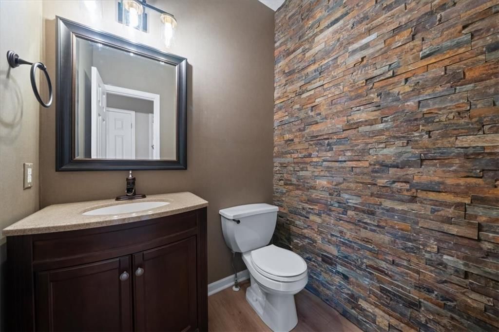 5800 NE SAPPHIRE Circle — photo 16