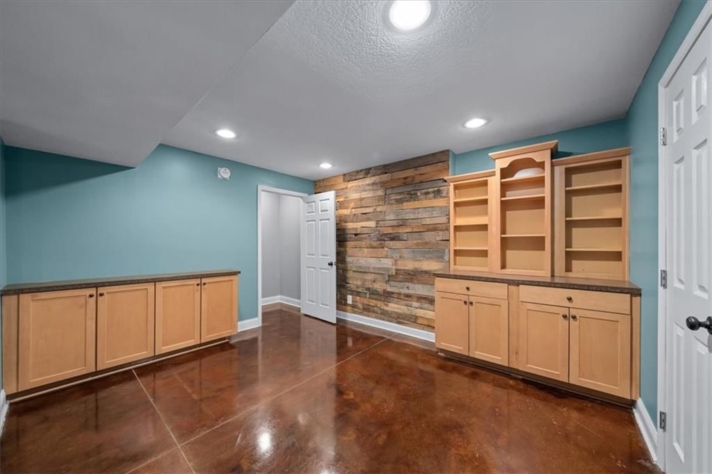 5800 NE SAPPHIRE Circle — photo 29