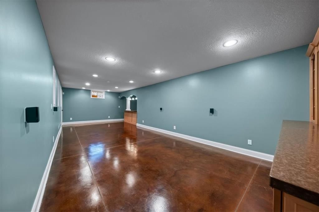 5800 NE SAPPHIRE Circle — photo 30