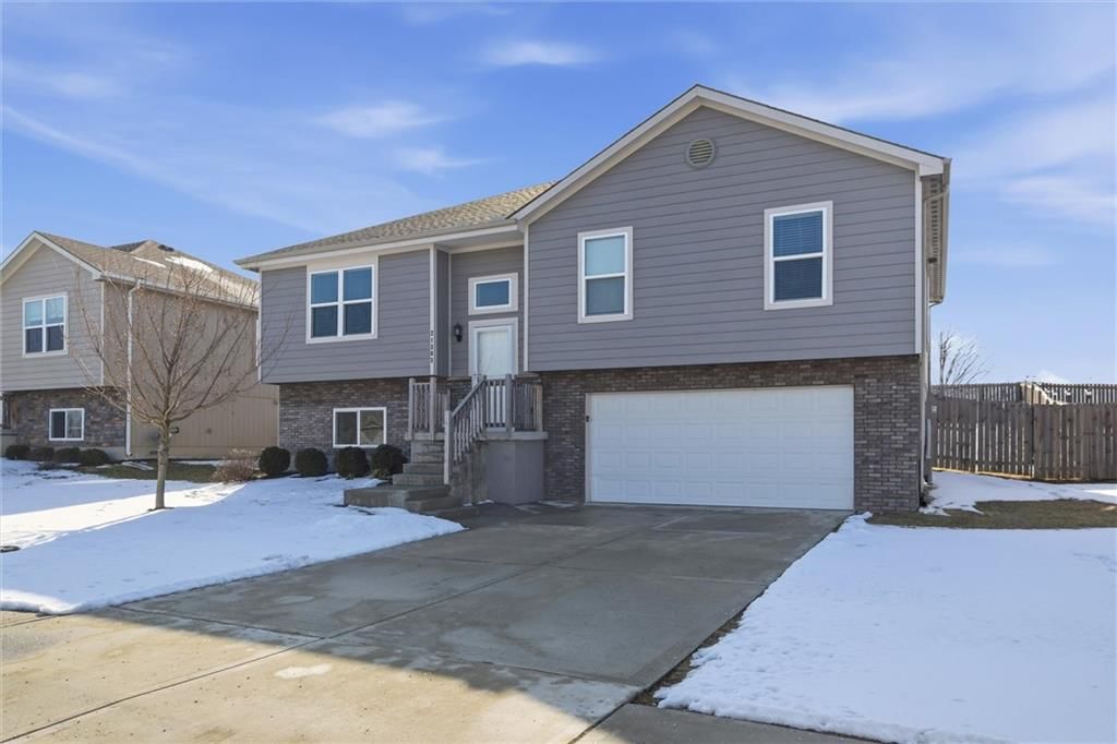 21303 W 219th Street — photo 3