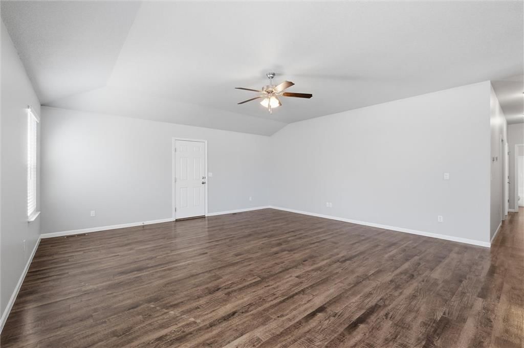 21303 W 219th Street — photo 5