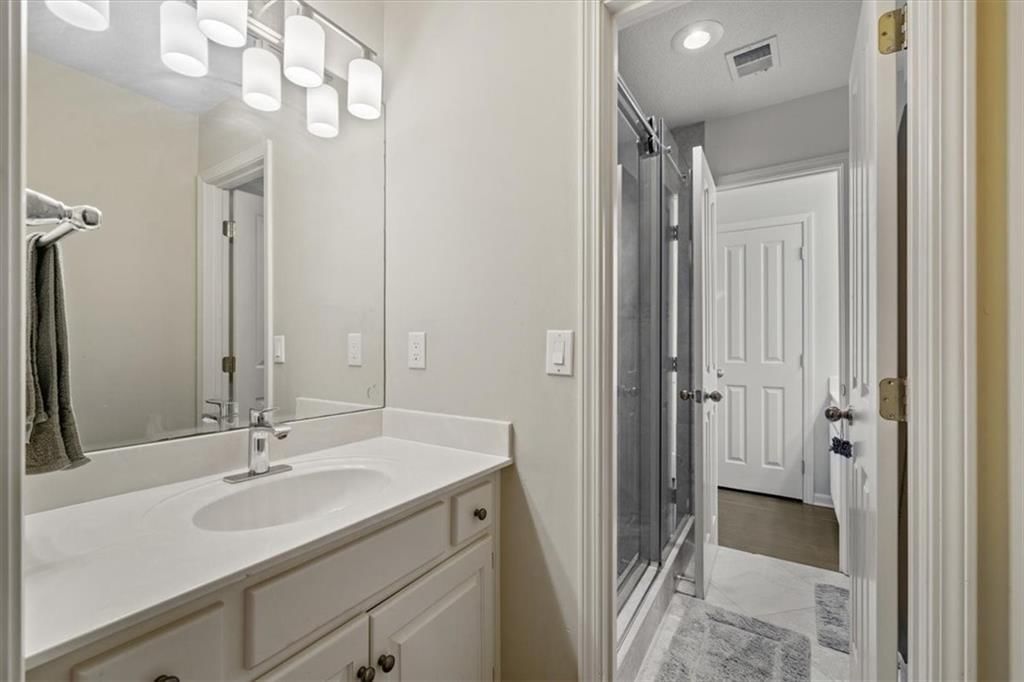 12711 Woodson Street — photo 20