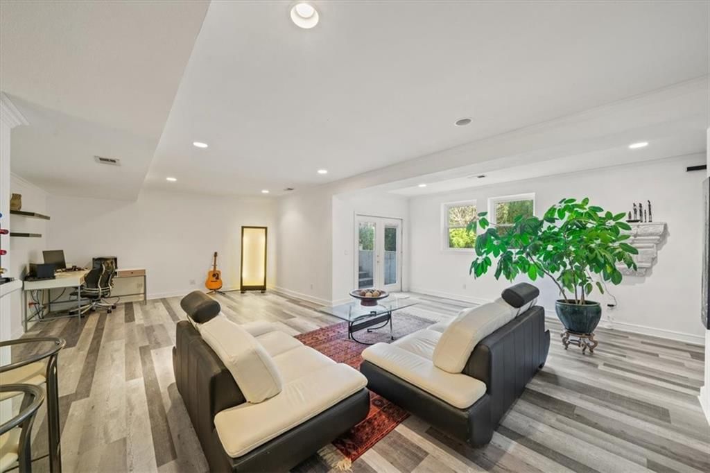 12711 Woodson Street — photo 31