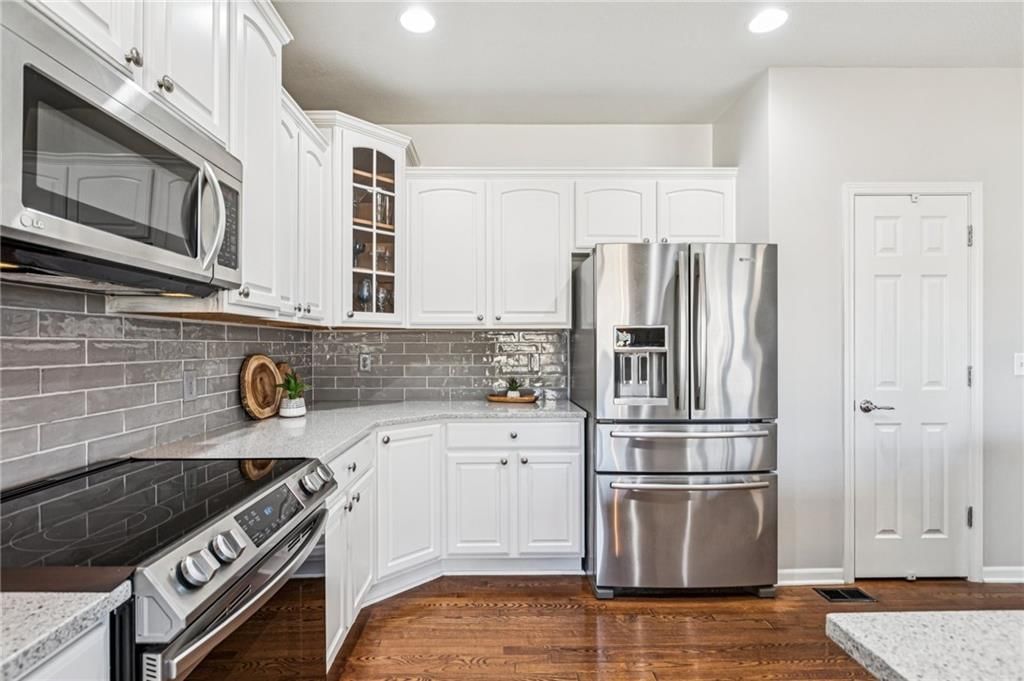 1022 SW Cheshire Drive — photo 14