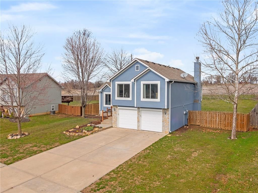 15604 Pebble Terrace — photo 2