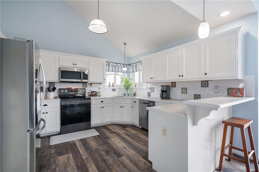15604 Pebble Terrace — photo 7