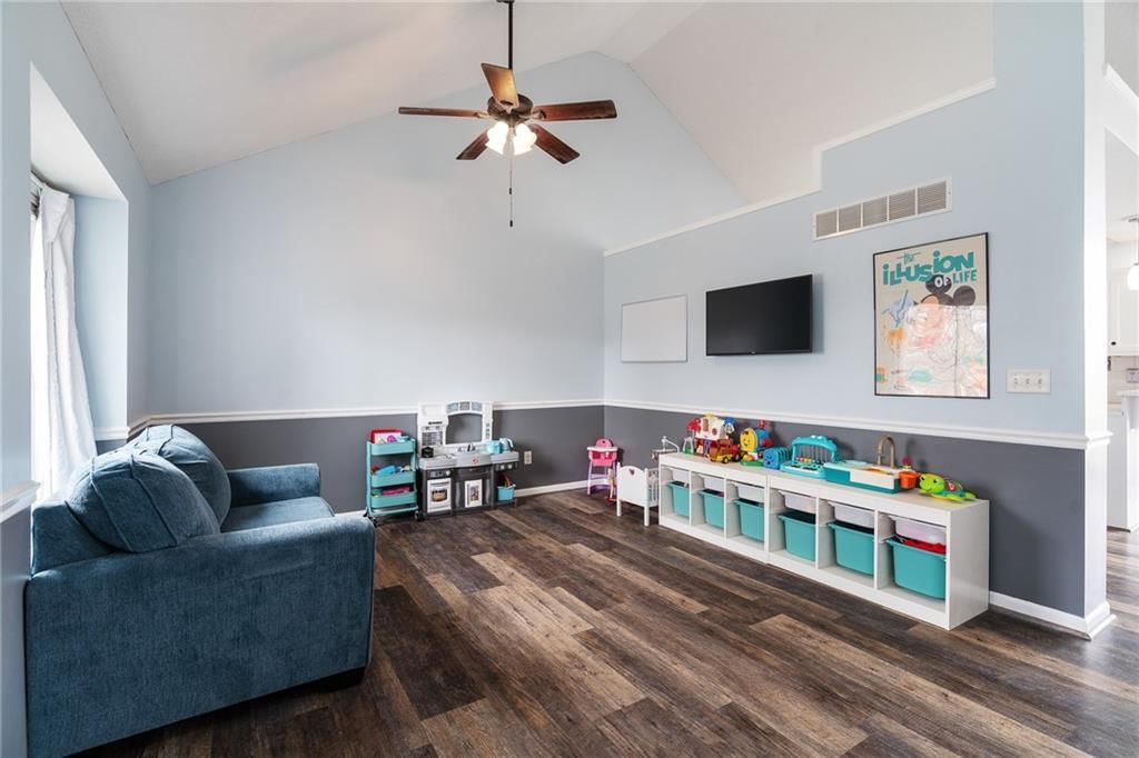 15604 Pebble Terrace — photo 14