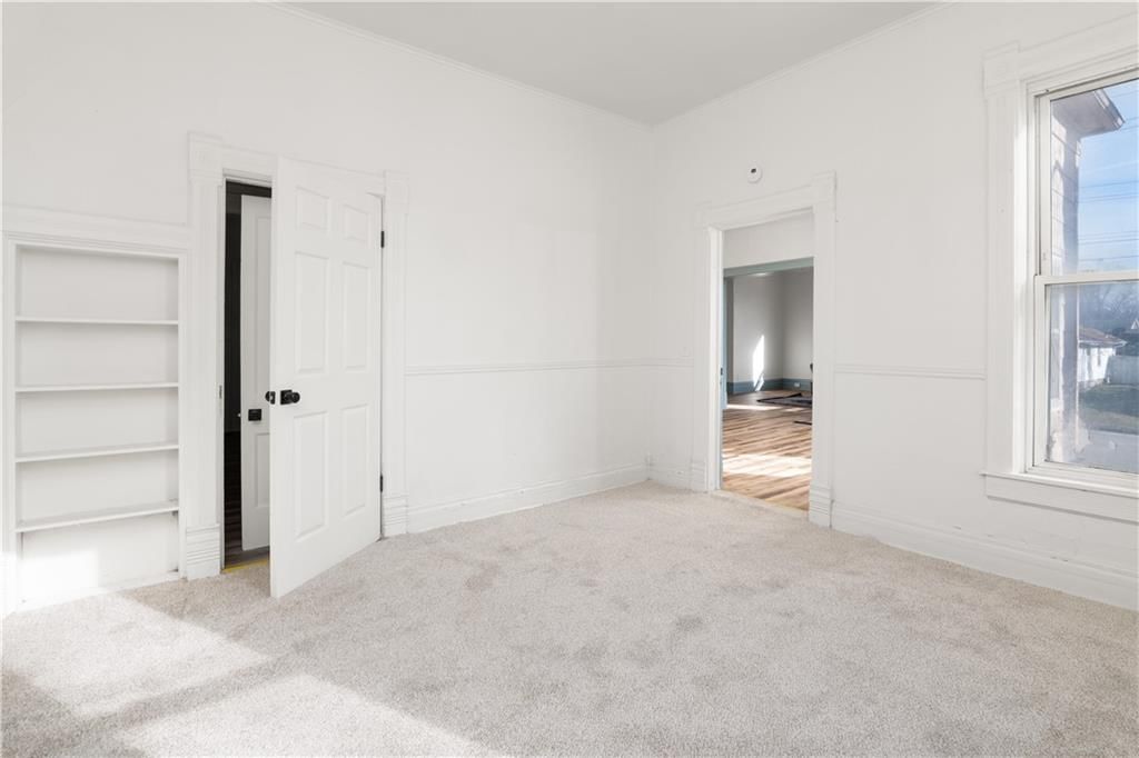 301 E Mitchell Street — photo 11
