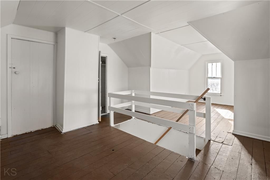 301 E Mitchell Street — photo 18