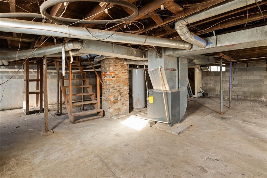 301 E Mitchell Street — photo 21
