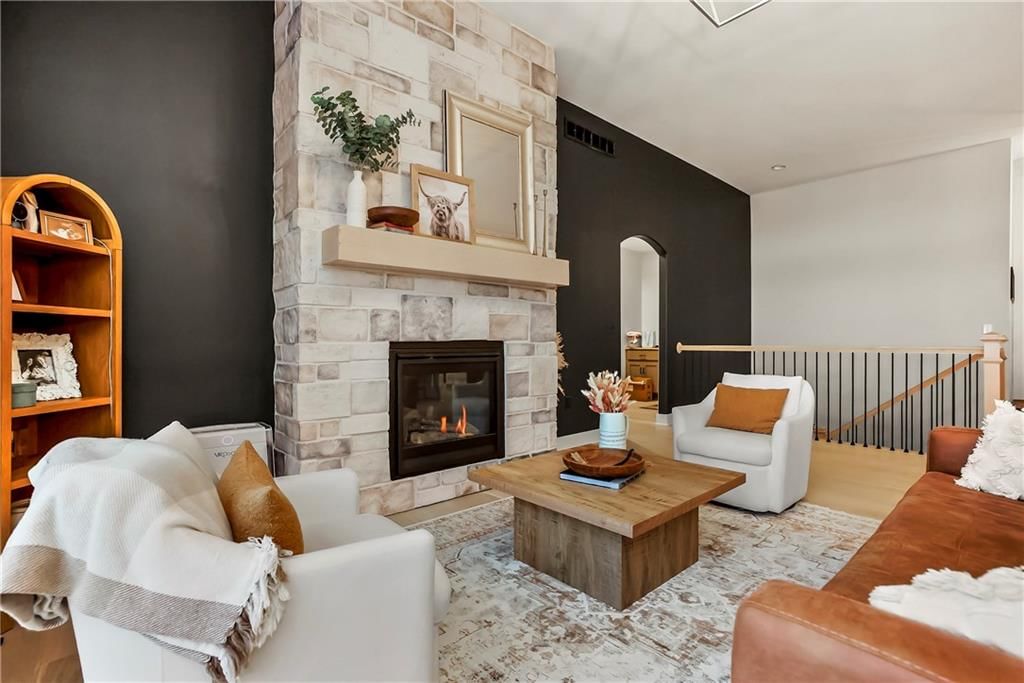 21123 W 186th Terrace — photo 9