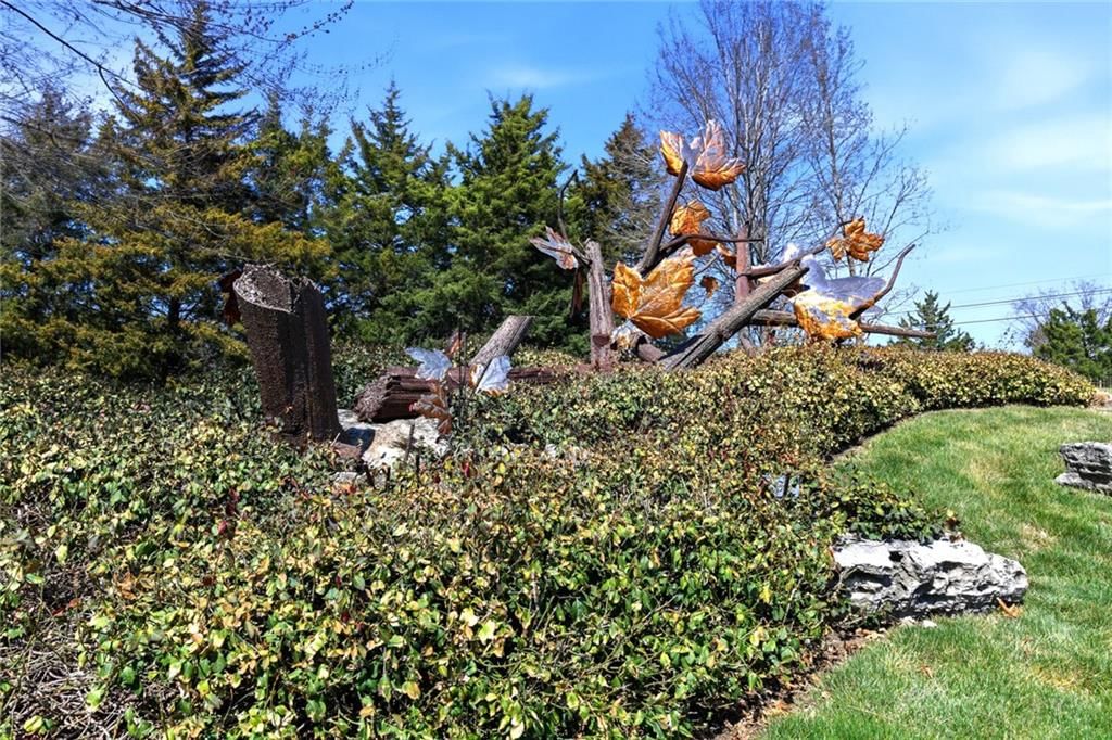 8461 Maplewood Lane — photo 9