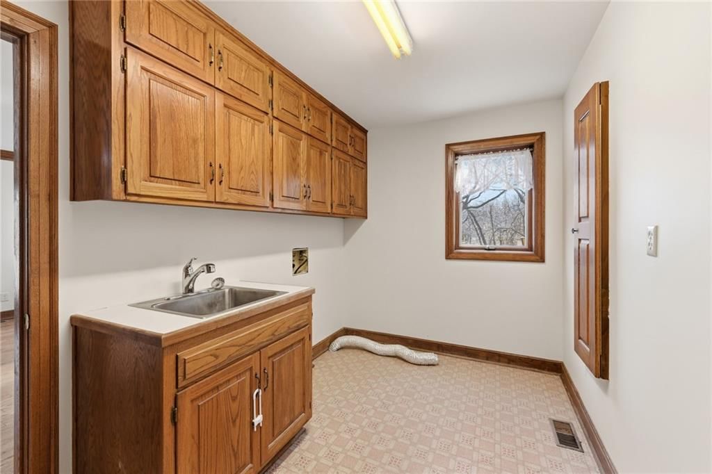 8461 Maplewood Lane — photo 27