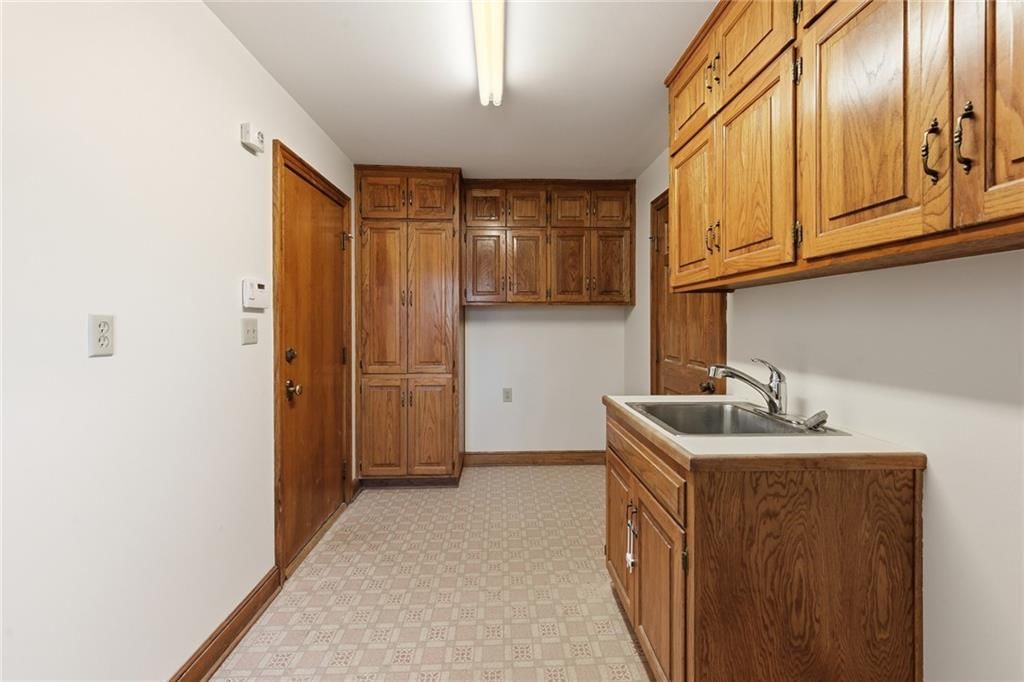 8461 Maplewood Lane — photo 28