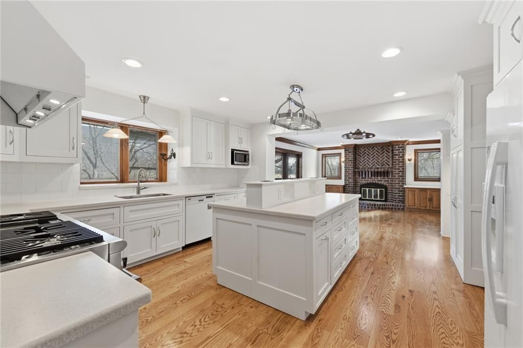 8461 Maplewood Lane — photo 33