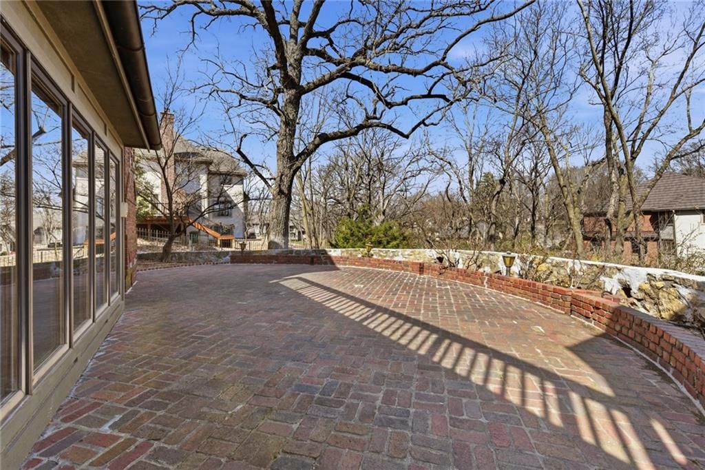 8461 Maplewood Lane — photo 82
