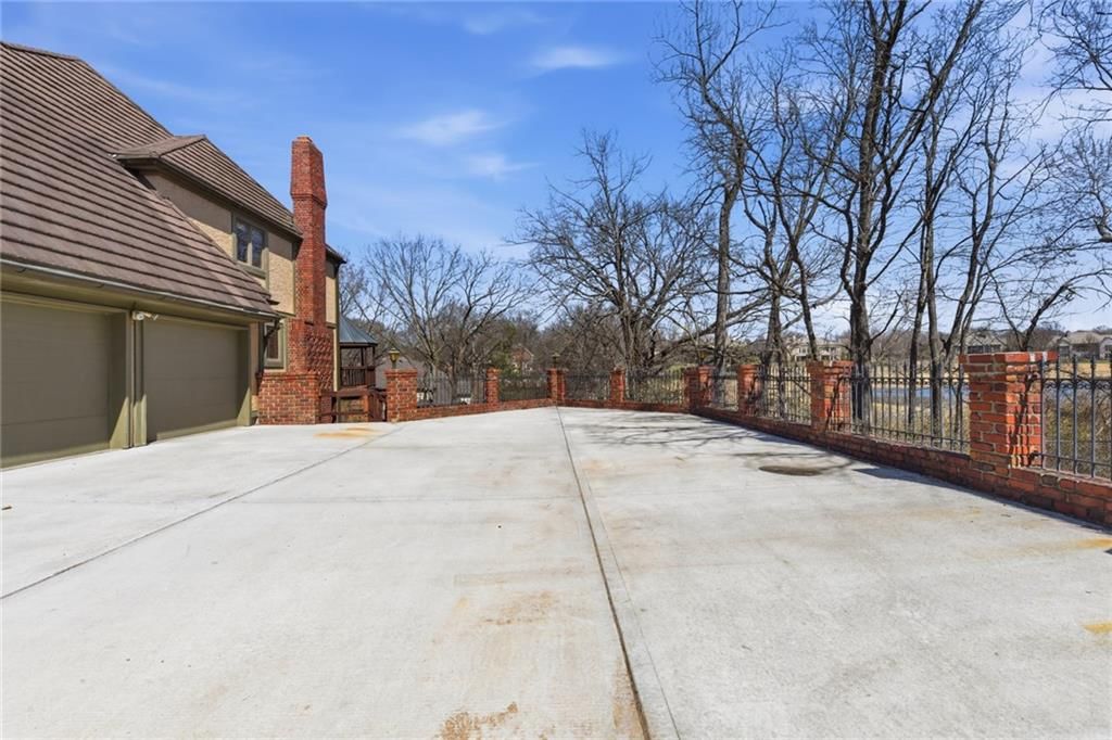 8461 Maplewood Lane — photo 89