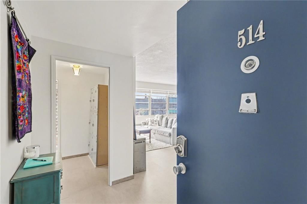 333 W Meyer Boulevard — photo 12