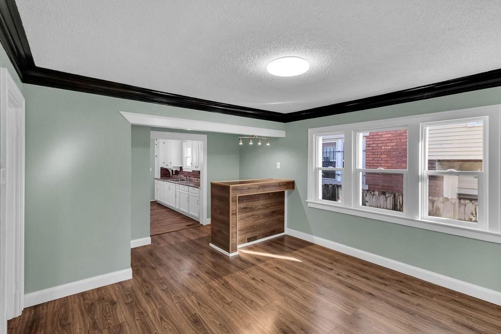 327 N 18th Street — photo 16