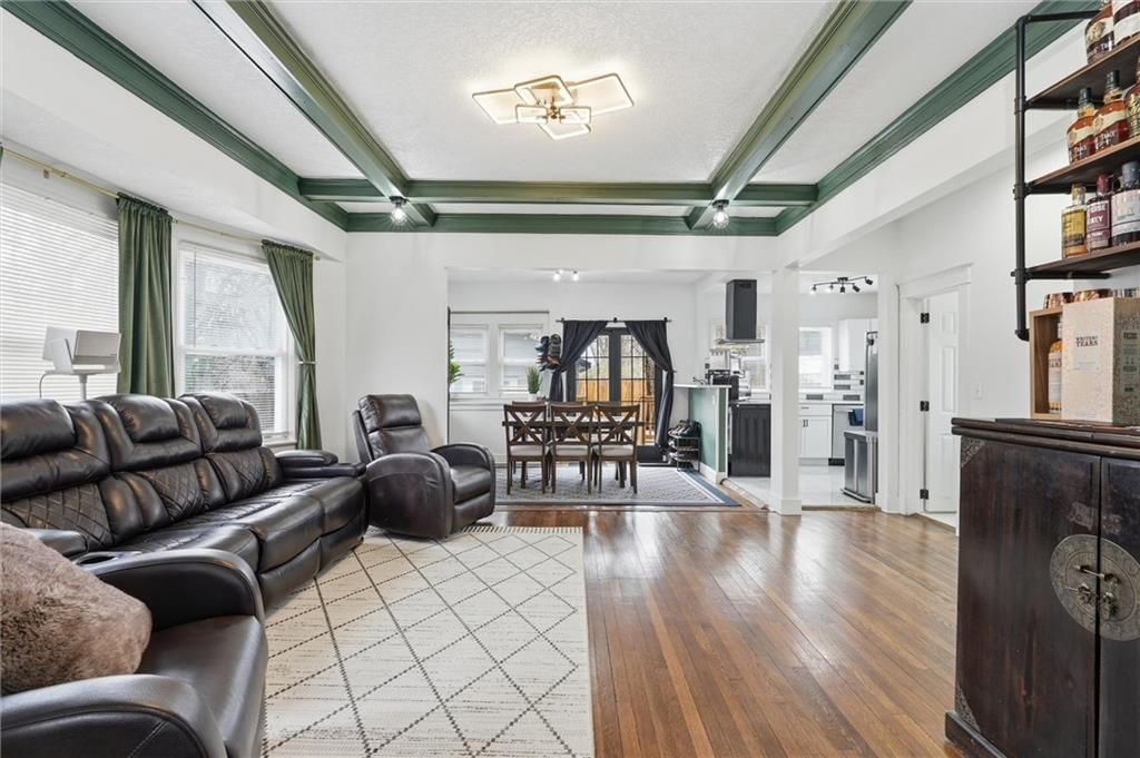 4207 E 61st Street — photo 11