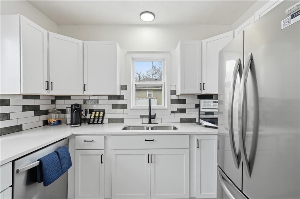 4207 E 61st Street — photo 13