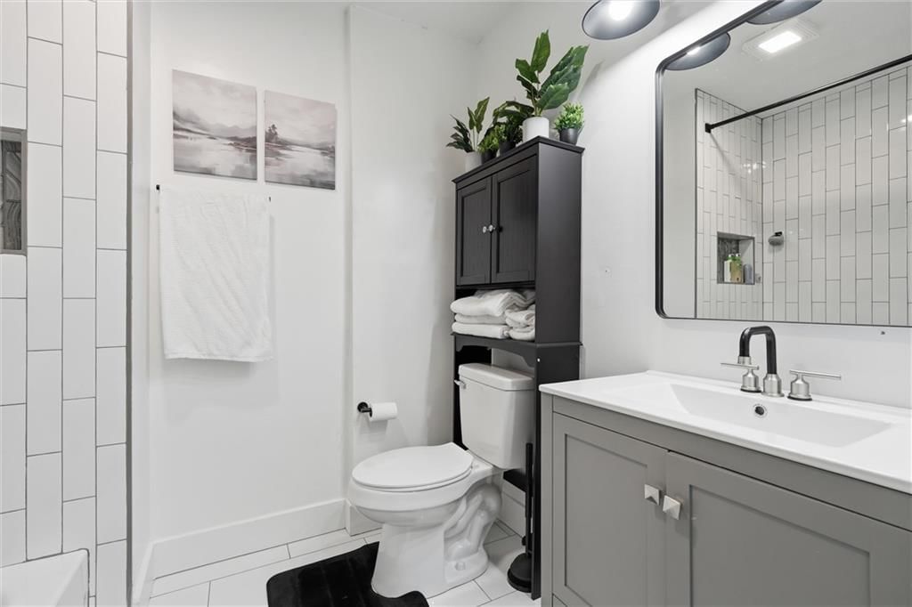 4207 E 61st Street — photo 26