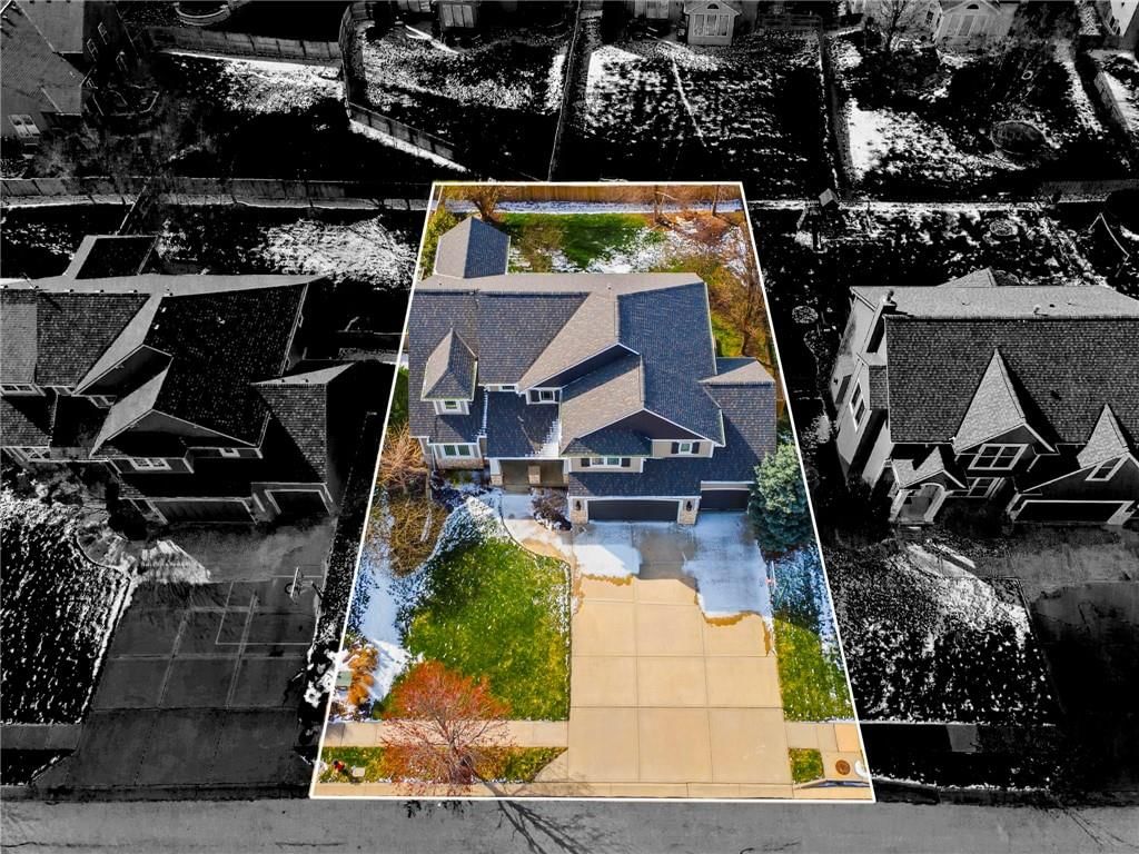 8615 NE 100th Terrace — photo 55