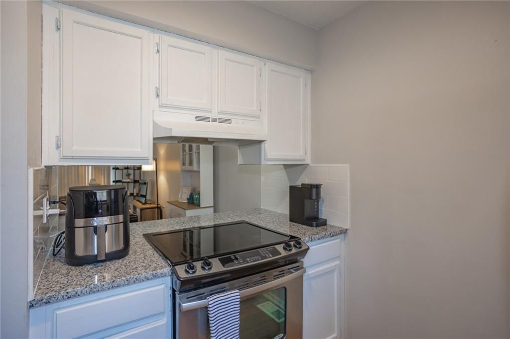 3102 Eaton Street — photo 46