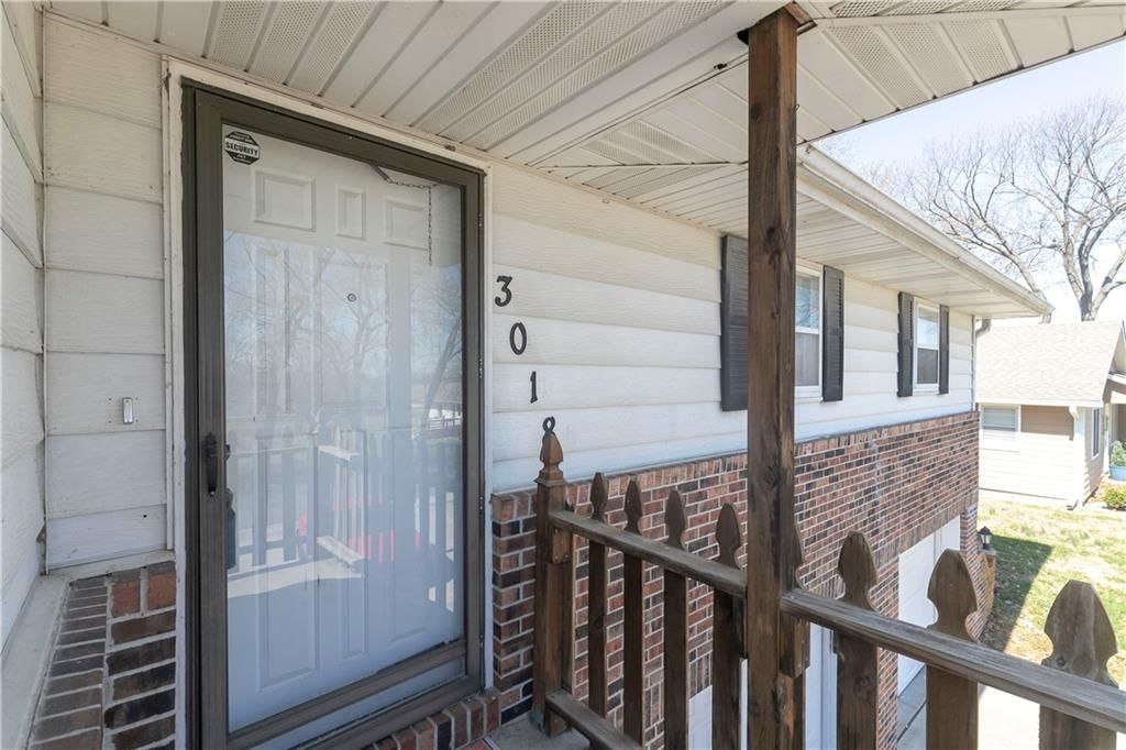 3018 N 153rd Terrace — photo 5