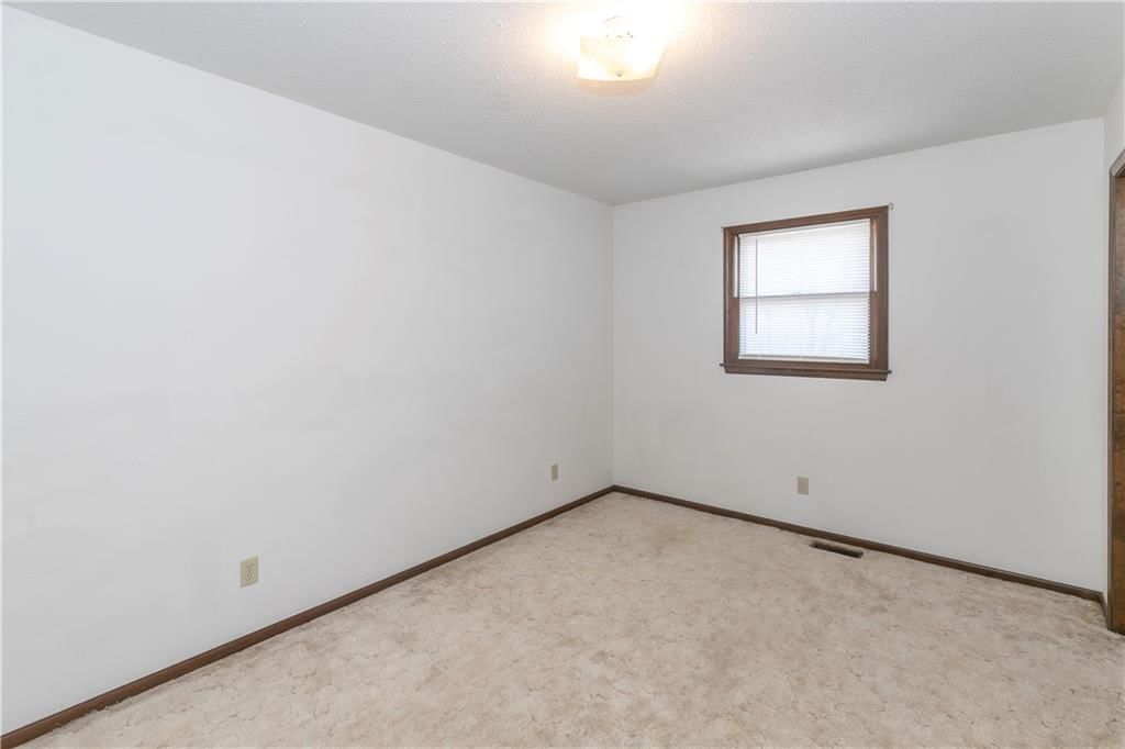 3018 N 153rd Terrace — photo 32