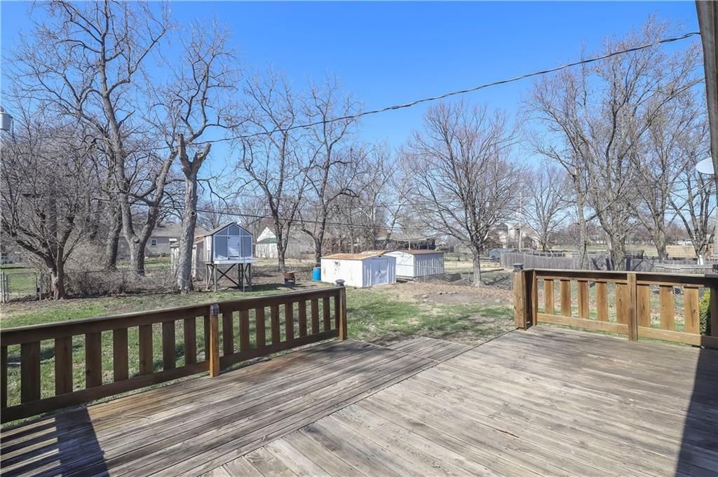 3018 N 153rd Terrace — photo 40