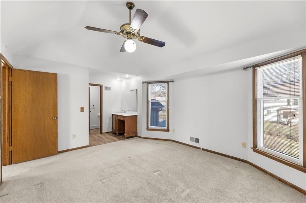 10409 Oakmont Street — photo 18