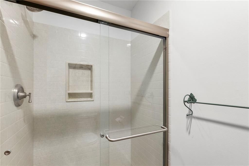 10409 Oakmont Street — photo 20