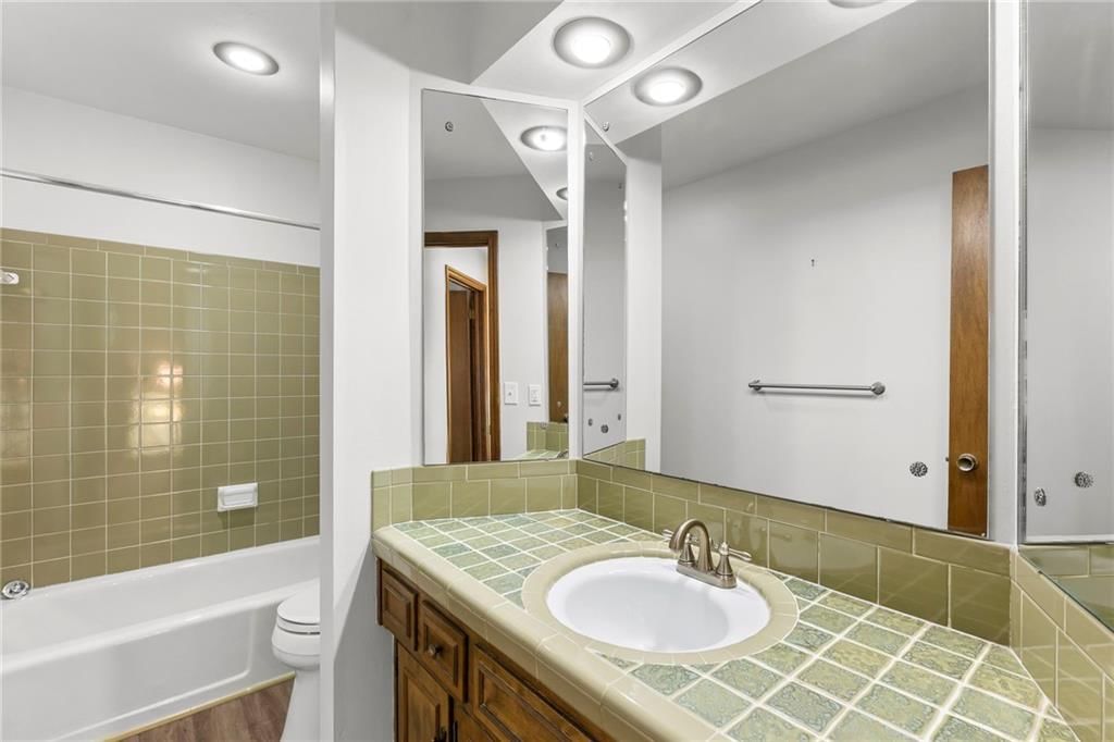 10409 Oakmont Street — photo 23