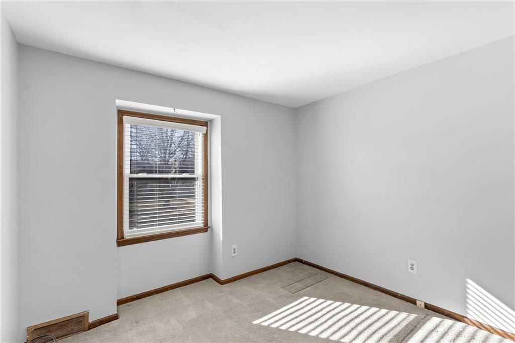 10409 Oakmont Street — photo 24
