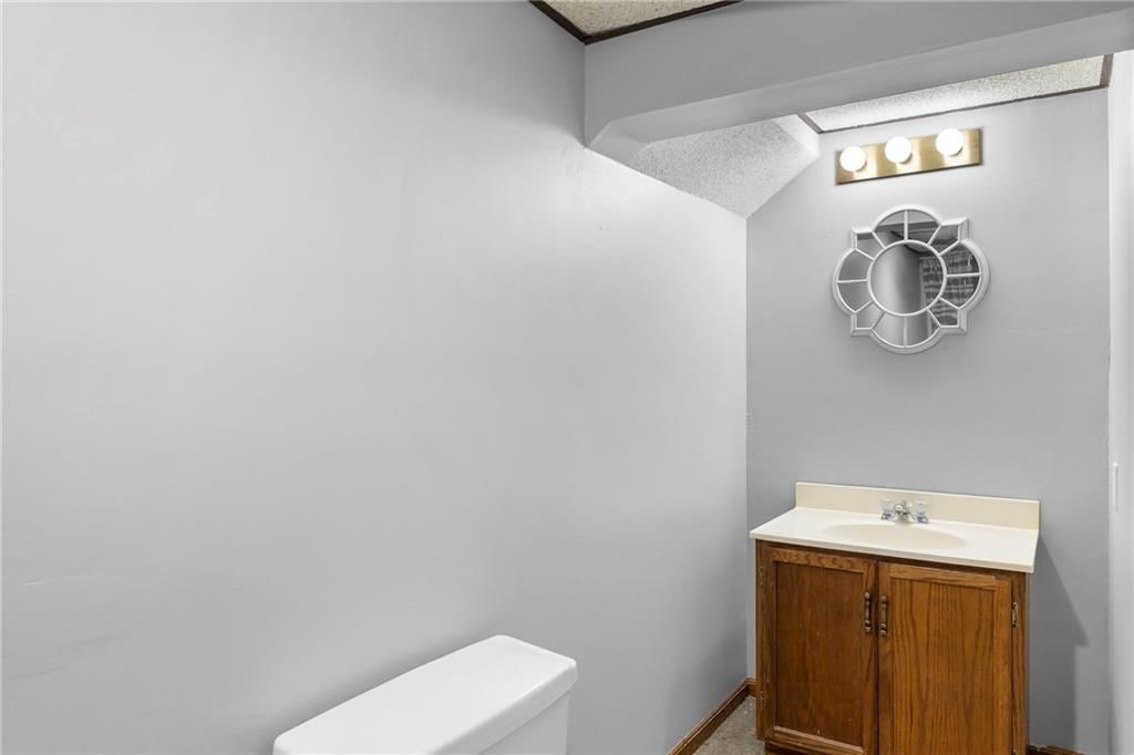 10409 Oakmont Street — photo 30