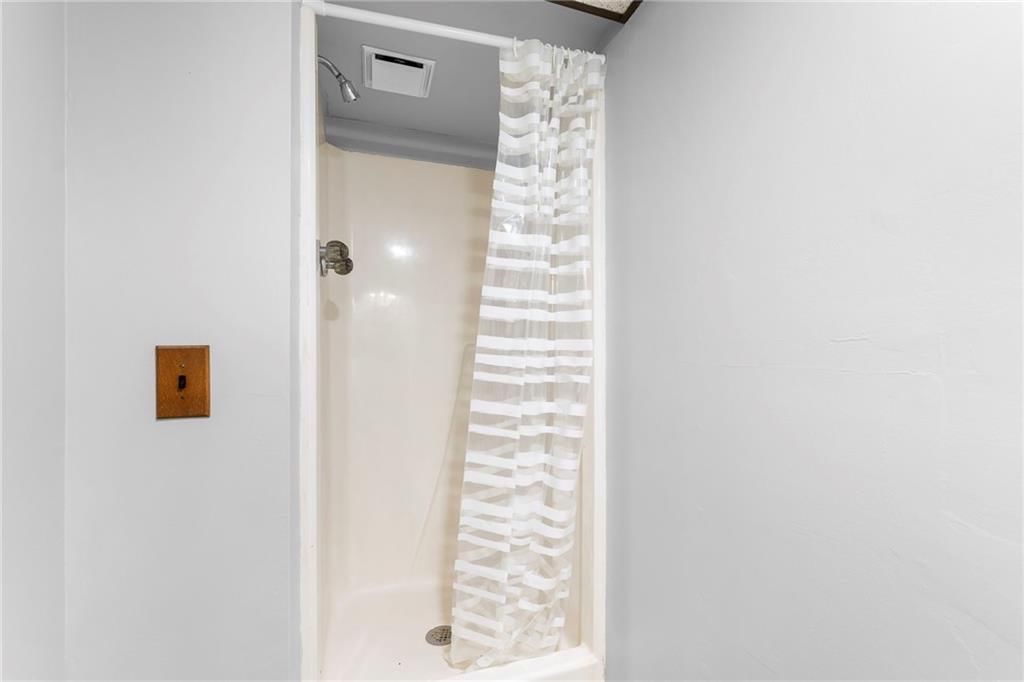 10409 Oakmont Street — photo 31