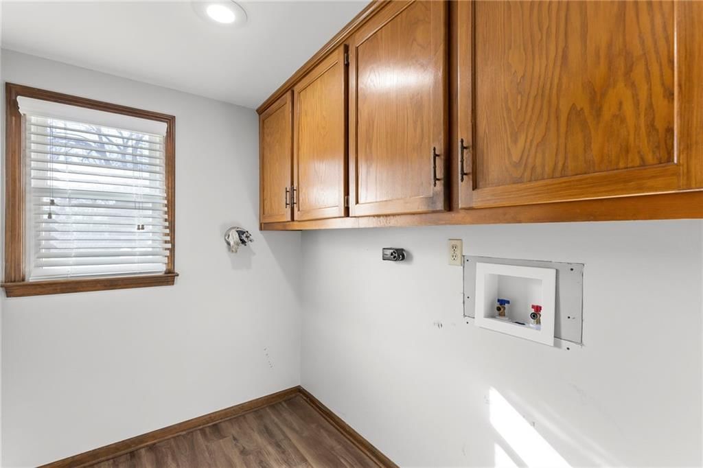 10409 Oakmont Street — photo 32