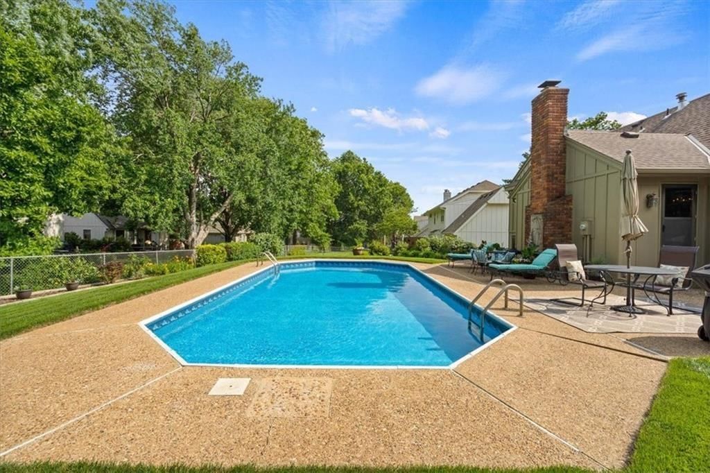 10409 Oakmont Street — photo 37