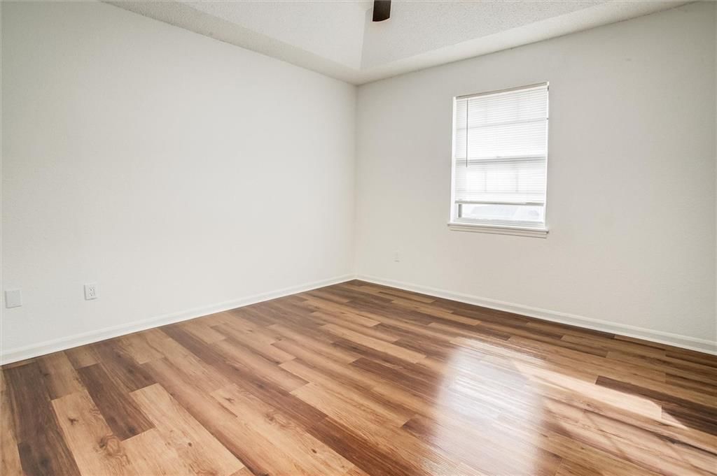 8516 Ditzler Avenue — photo 16