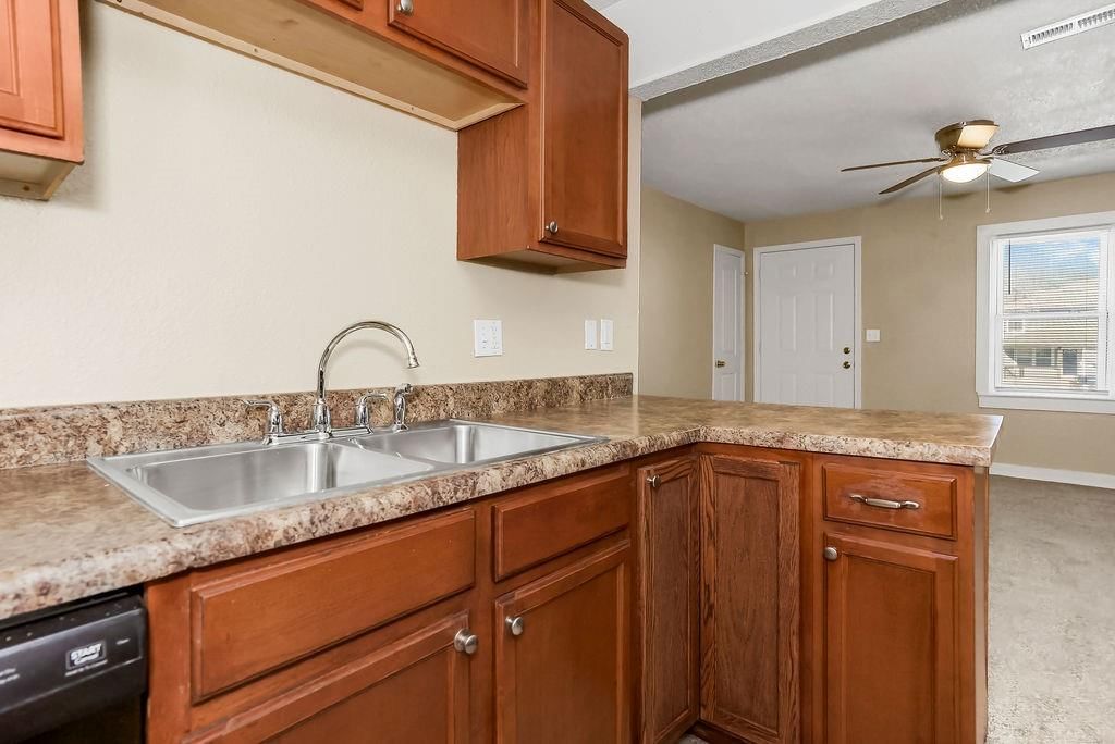 9201 McGee Street — photo 9