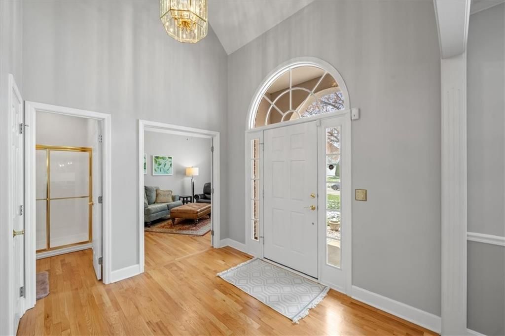 704 NE Ashmont Place — photo 3