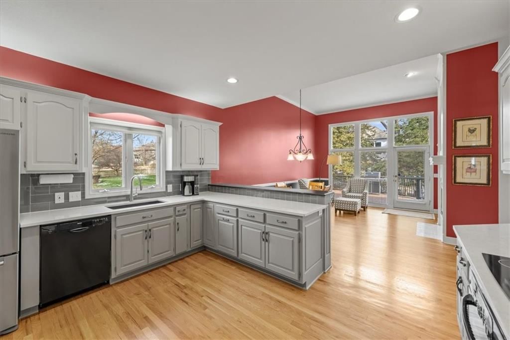 704 NE Ashmont Place — photo 14