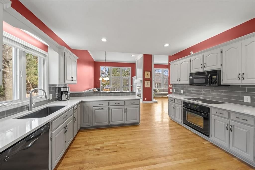 704 NE Ashmont Place — photo 15