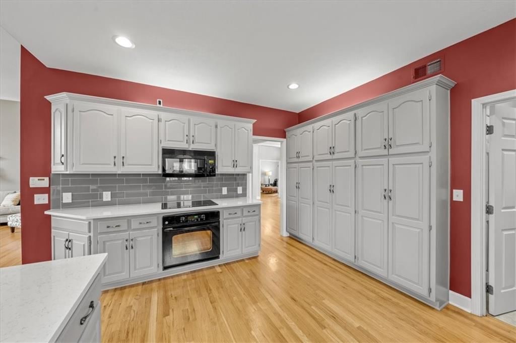 704 NE Ashmont Place — photo 16