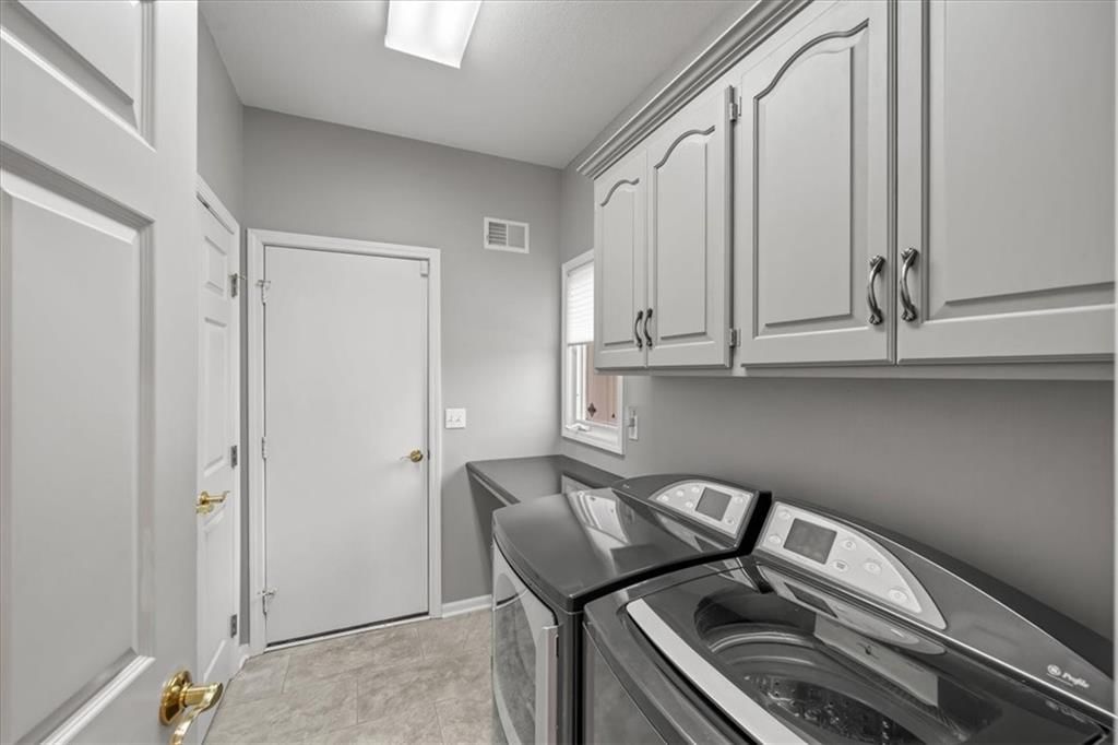 704 NE Ashmont Place — photo 18